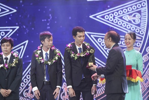Vietnamese talents honoured at awards  - ảnh 2
